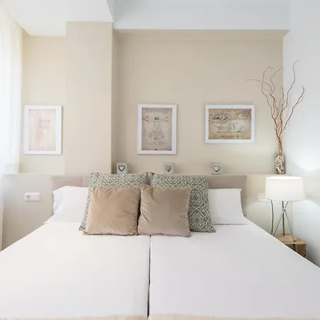 דירה Soho Premium 3 Bedrooms מאלגה