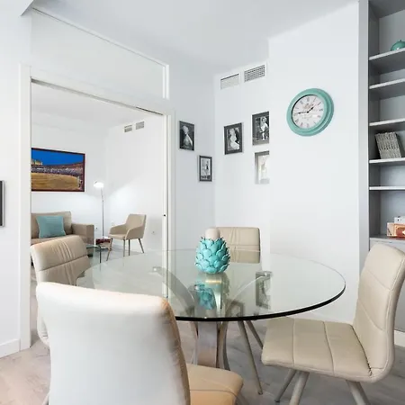 Soho Premium 3 Bedrooms Apartment *