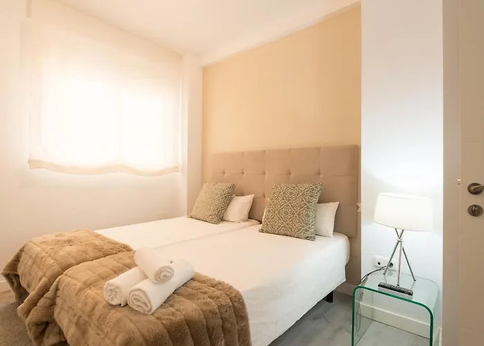 Soho Premium 3 Bedrooms דירה מאלגה