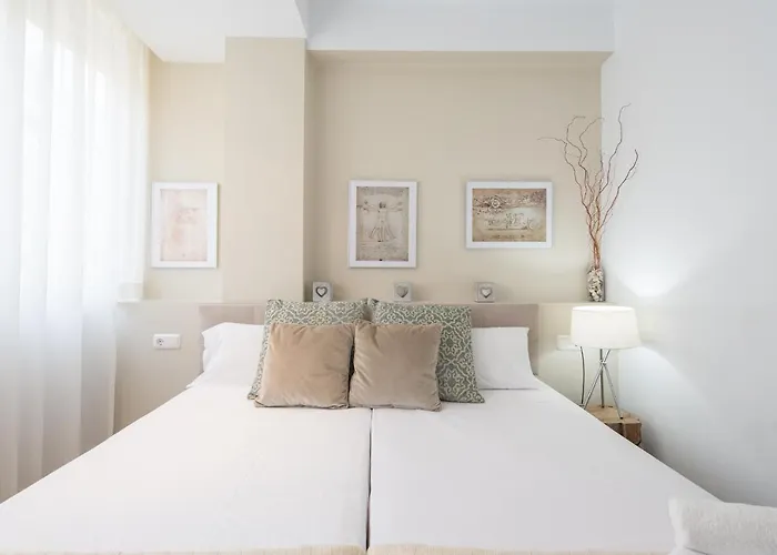 דירה Soho Premium 3 Bedrooms מאלגה