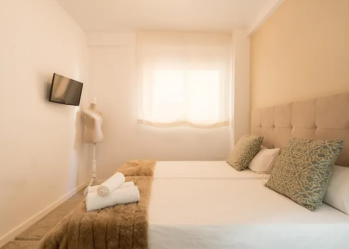 Soho Premium 3 Bedrooms דירה מאלגה